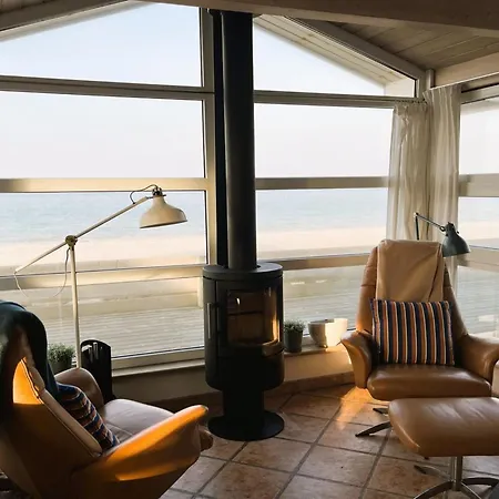 Amila - 10m From The Sea By Interhome